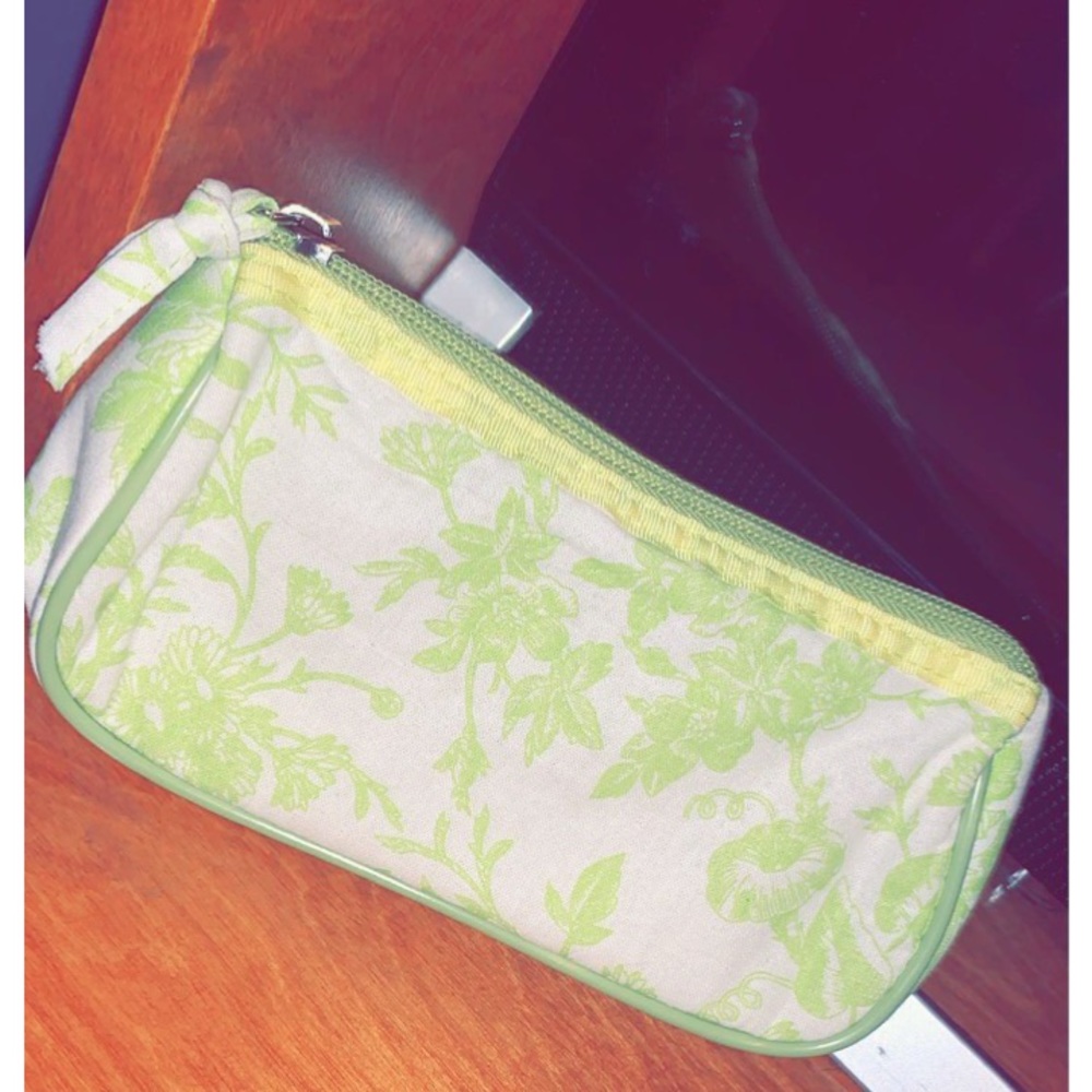 *Lime Green Cosmetic Bag🐍💚